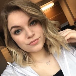 Meet your Posher, Zoe